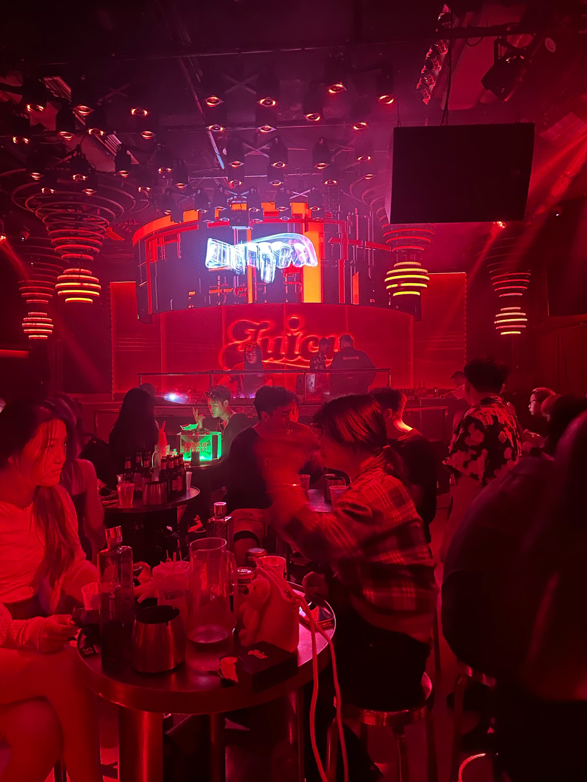 郑州商务KTV一小时多少钱-新密市ktv预定